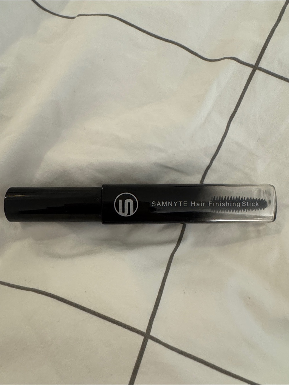 Black Hair Finishing Stick for Women - Sleek Edge Control